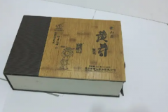 厂家承印画册、宣传册、水杯、手提袋（免费设计）